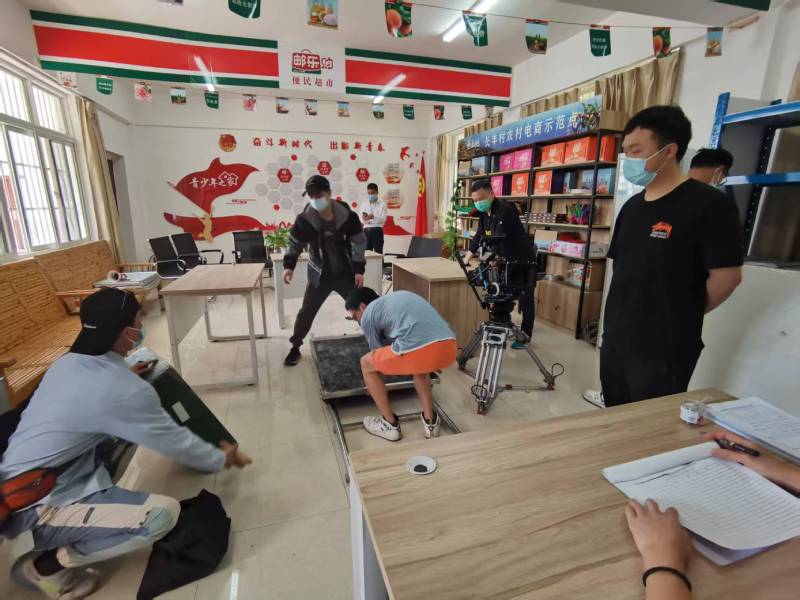 海晏县广告片拍摄公司：极简主义践行者，少即是多的视觉哲学