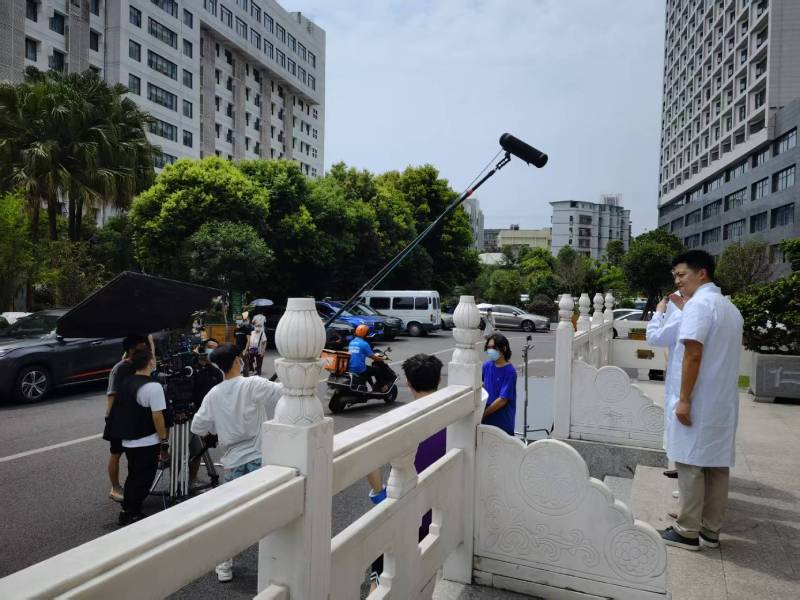 海晏县广告片拍摄公司低成本实现高规格制作的诀窍